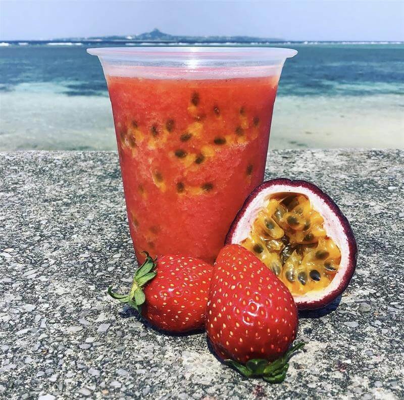 "Passion Fruit × Amaou Strawberry" smoothie